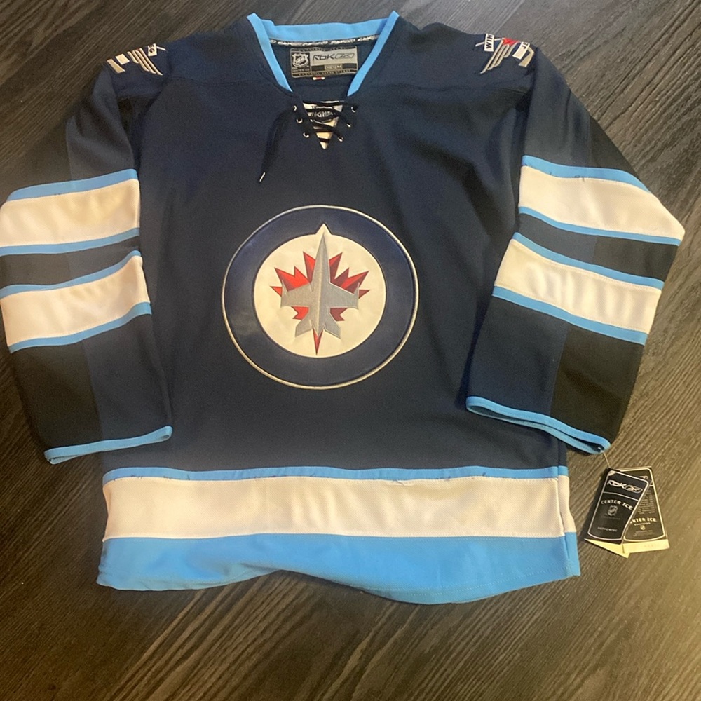 NWT🍍REEBOK CCM WINNIPEG JETS JERSEY 🍍SIZE 48🍍